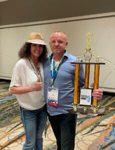 Mel's Auto Glass Technician